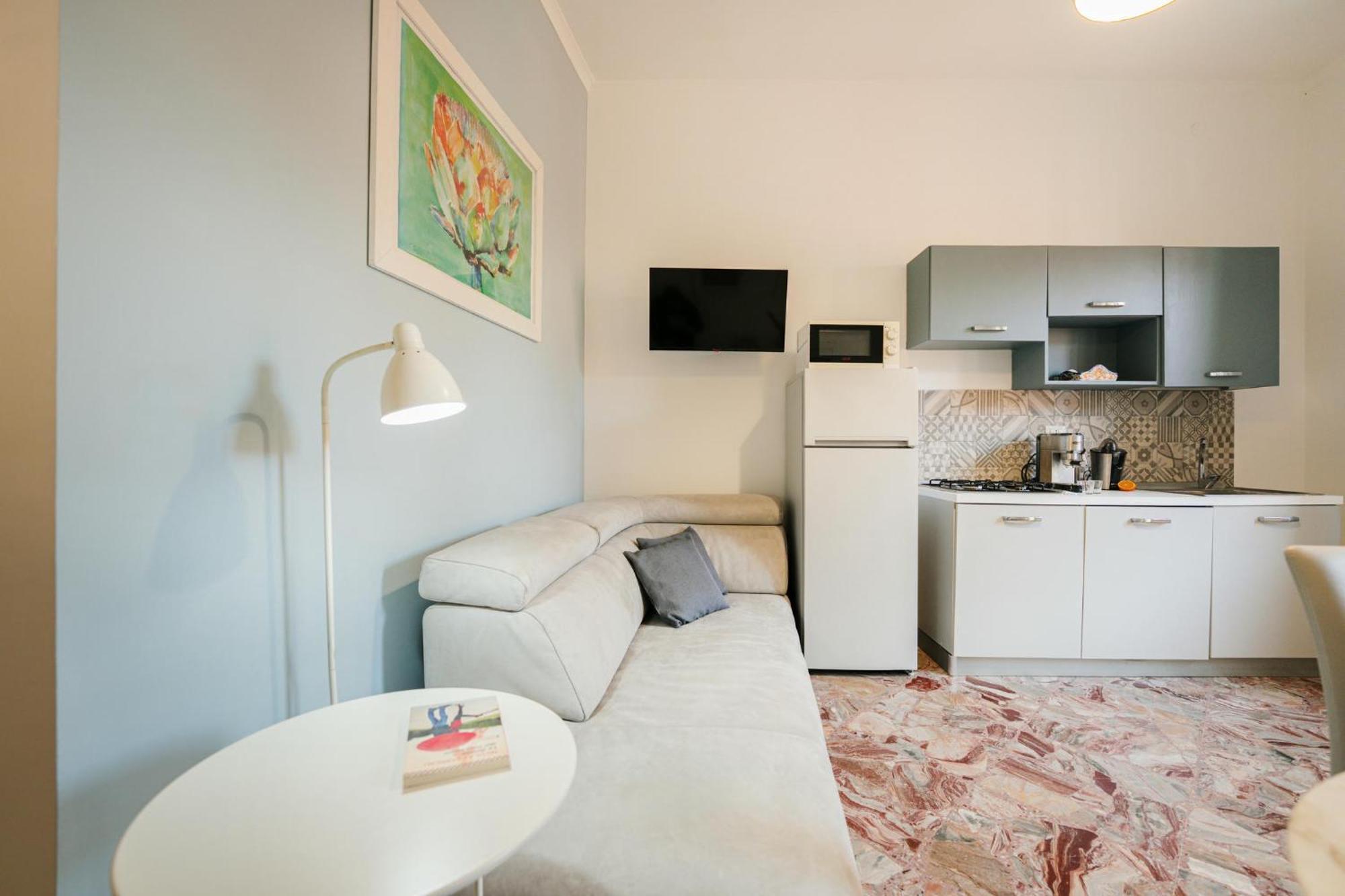 Ciraccio Apartments Procida Exterior photo