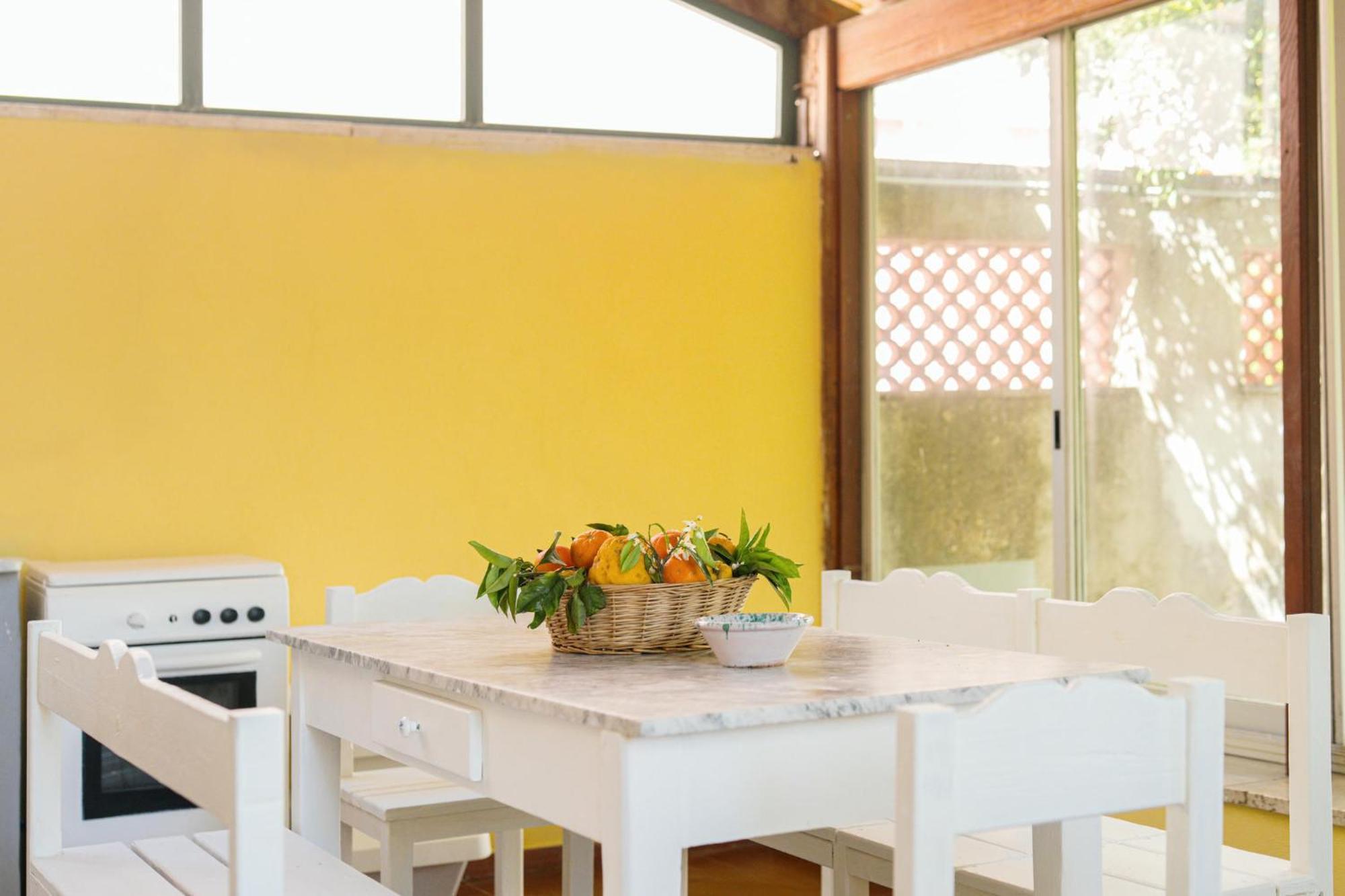 Ciraccio Apartments Procida Exterior photo